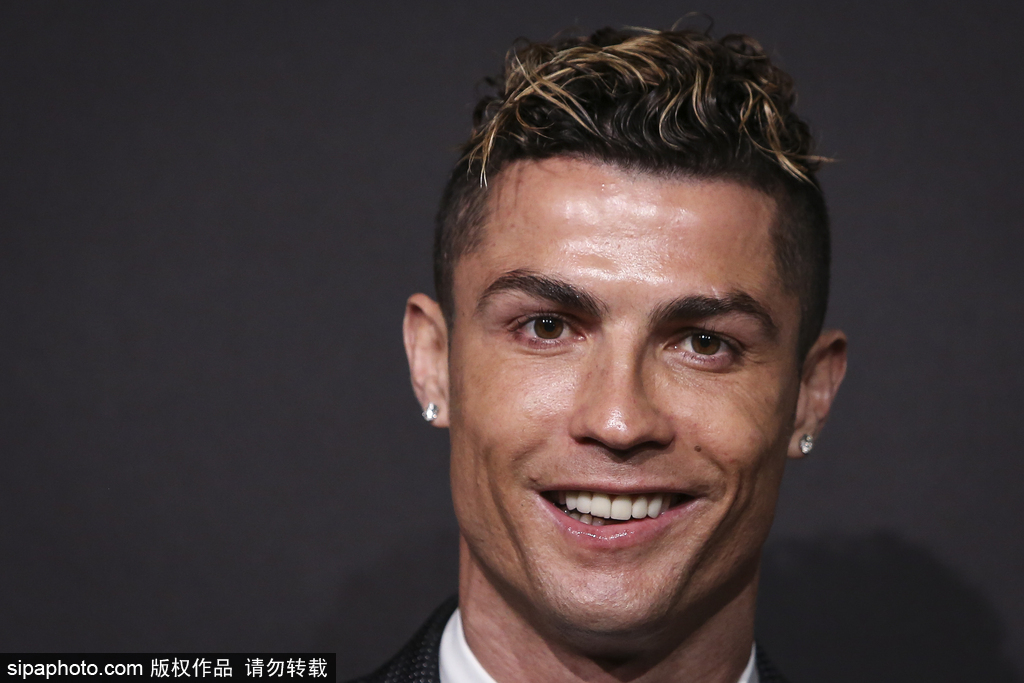 NBA新秀观察：状元秀首场表现,（状元首秀解读：NBA新秀首战亮点）