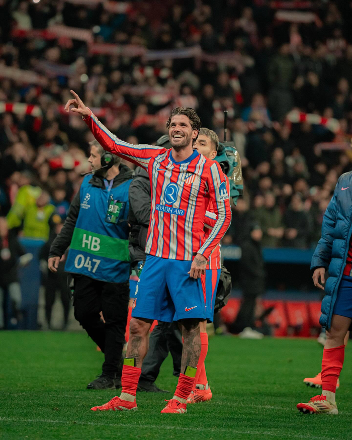 拜仁已连续19场联赛进球2+，有望追平自己保持的德甲纪录（拜仁联赛已连续19场至少进两球，剑指追平自己保持的德甲纪录）