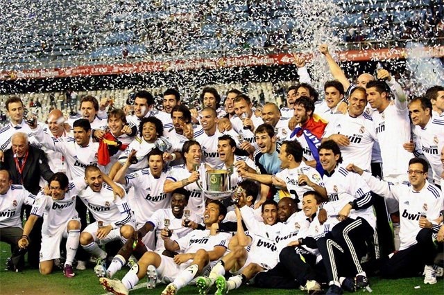 歧视成都的杜康酒主播系试用期，河南足协人士称成都球迷先骂人（杜康酒涉事主播仍处试用期，河南足协人士：成都球迷先骂人）