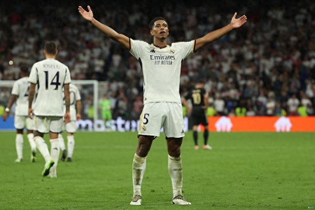 队报法国海外球员欧冠之夜：射手盛宴（队报：法国旅欧球员欧冠之夜，上演射手盛宴）