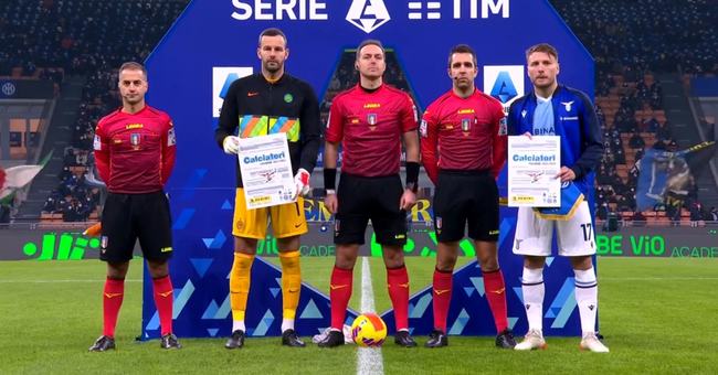 马丁内斯：C罗仍是关键球员，有他在的葡萄牙会更强大（马丁内斯：C罗依旧是核心，他在阵中葡萄牙更强大）