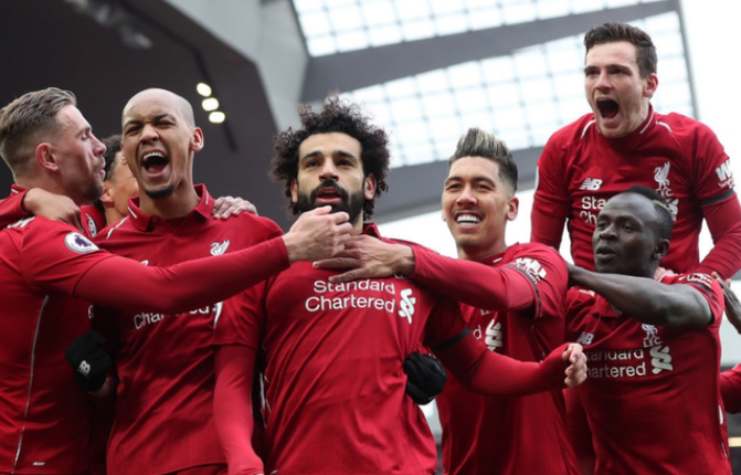 爱德华兹半场12分4失误，兰德尔10中5拿到14分（半场战报：爱德华兹12分4失误，兰德尔10投5中砍下14分）